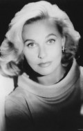 Lola Albright - bio and intersting facts about personal life.