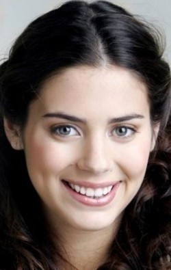 Lorenza Izzo - bio and intersting facts about personal life.