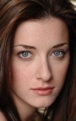 Margo Harshman - bio and intersting facts about personal life.