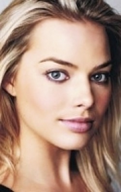 Margot Robbie - bio and intersting facts about personal life.