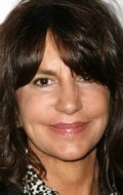 Mercedes Ruehl - bio and intersting facts about personal life.
