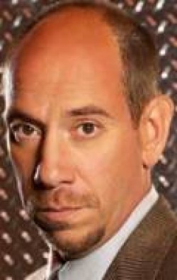 Miguel Ferrer - bio and intersting facts about personal life.