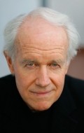 Mike Farrell - bio and intersting facts about personal life.