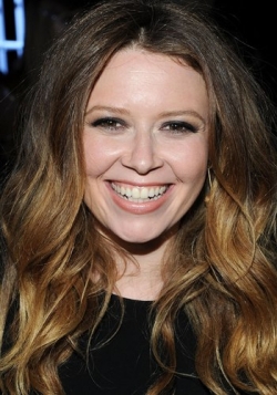 Natasha Lyonne - bio and intersting facts about personal life.