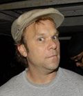 Norbert Leo Butz - bio and intersting facts about personal life.