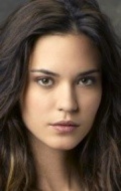 Recent Odette Annable pictures.