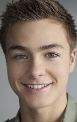 Peyton Meyer - bio and intersting facts about personal life.