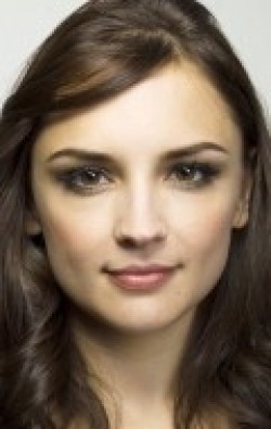 Recent Rachael Leigh Cook pictures.