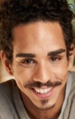 Ray Santiago - bio and intersting facts about personal life.