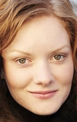Wrenn Schmidt - bio and intersting facts about personal life.
