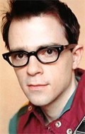 Recent Rivers Cuomo pictures.