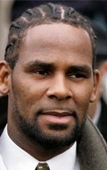 R. Kelly - bio and intersting facts about personal life.