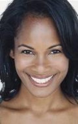 Recent Robinne Lee pictures.