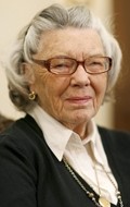 Rosamunde Pilcher - bio and intersting facts about personal life.