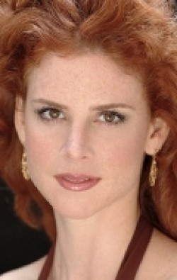 Sarah Rafferty - bio and intersting facts about personal life.