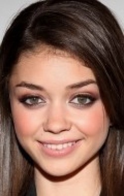 Sarah Hyland - bio and intersting facts about personal life.