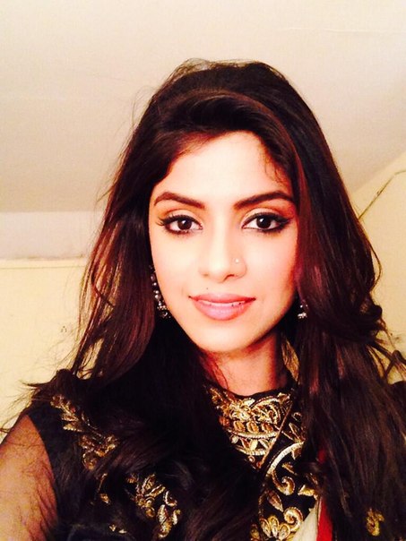 Sayantani Ghosh - bio and intersting facts about personal life.