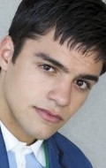 Sean Teale - bio and intersting facts about personal life.