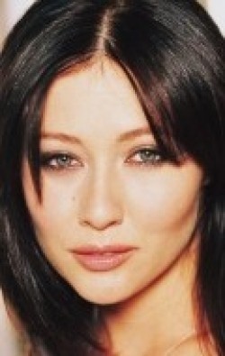 Shannen Doherty - bio and intersting facts about personal life.