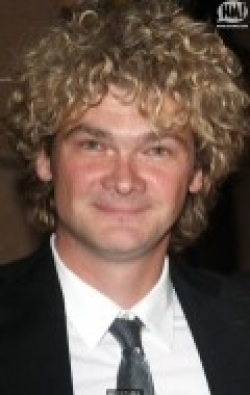 Recent Simon Farnaby pictures.