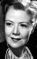 Spring Byington - bio and intersting facts about personal life.