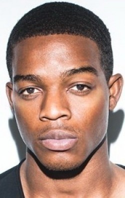 Recent Stephan James pictures.