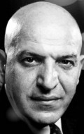 Telly Savalas - bio and intersting facts about personal life.