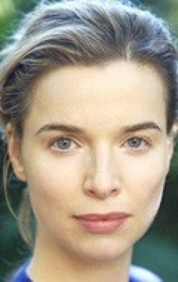 Thekla Reuten - bio and intersting facts about personal life.