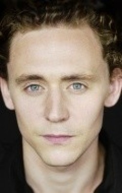 Tom Hiddleston - wallpapers.