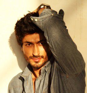 Vidyut Jamwal - bio and intersting facts about personal life.
