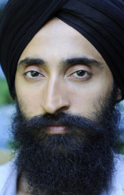 Waris Ahluwalia - bio and intersting facts about personal life.