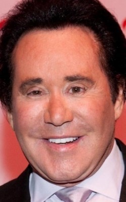 Wayne Newton - bio and intersting facts about personal life.