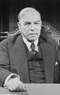 William Lyon Mackenzie King - bio and intersting facts about personal life.