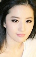 Yifei Liu - bio and intersting facts about personal life.