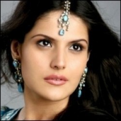 Zarine Khan - bio and intersting facts about personal life.