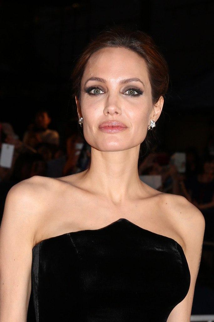 Photo №43934 Angelina Jolie.
