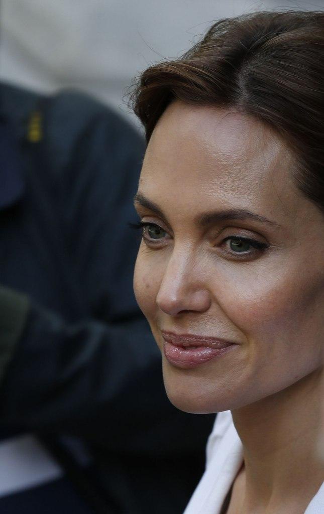 Photo №36931 Angelina Jolie.