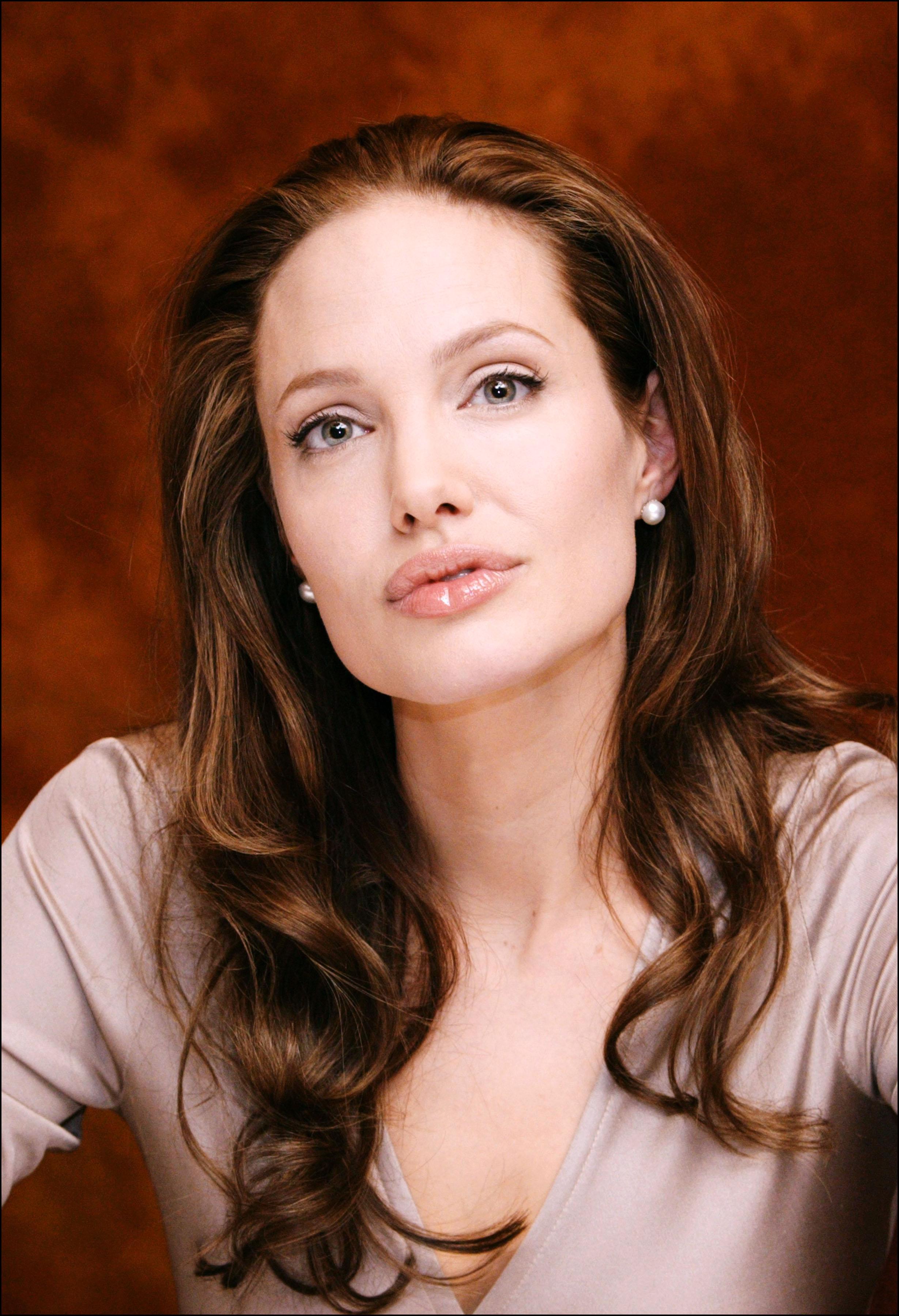 Photo №20157 Angelina Jolie.