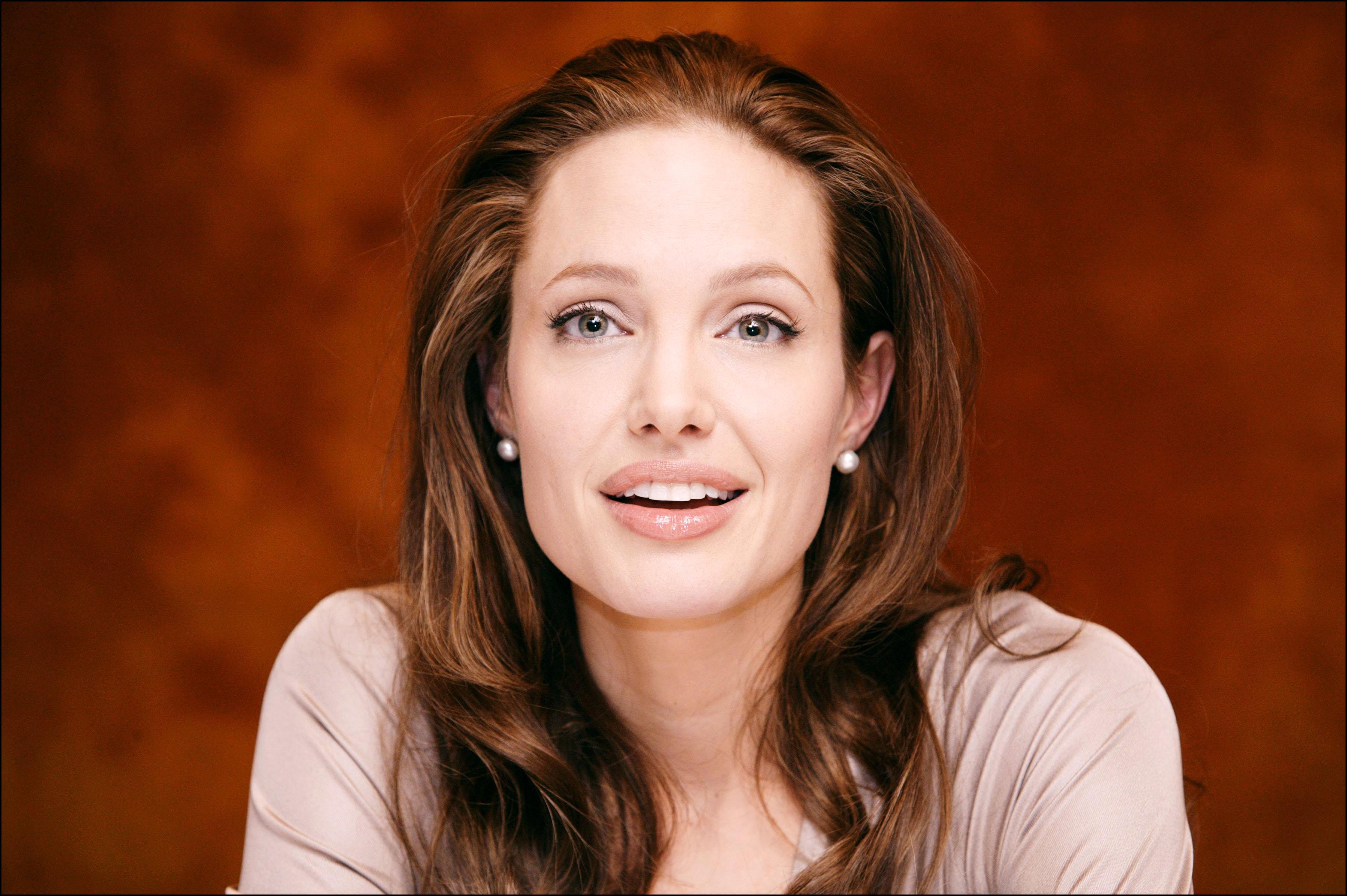 Photo №20171 Angelina Jolie.