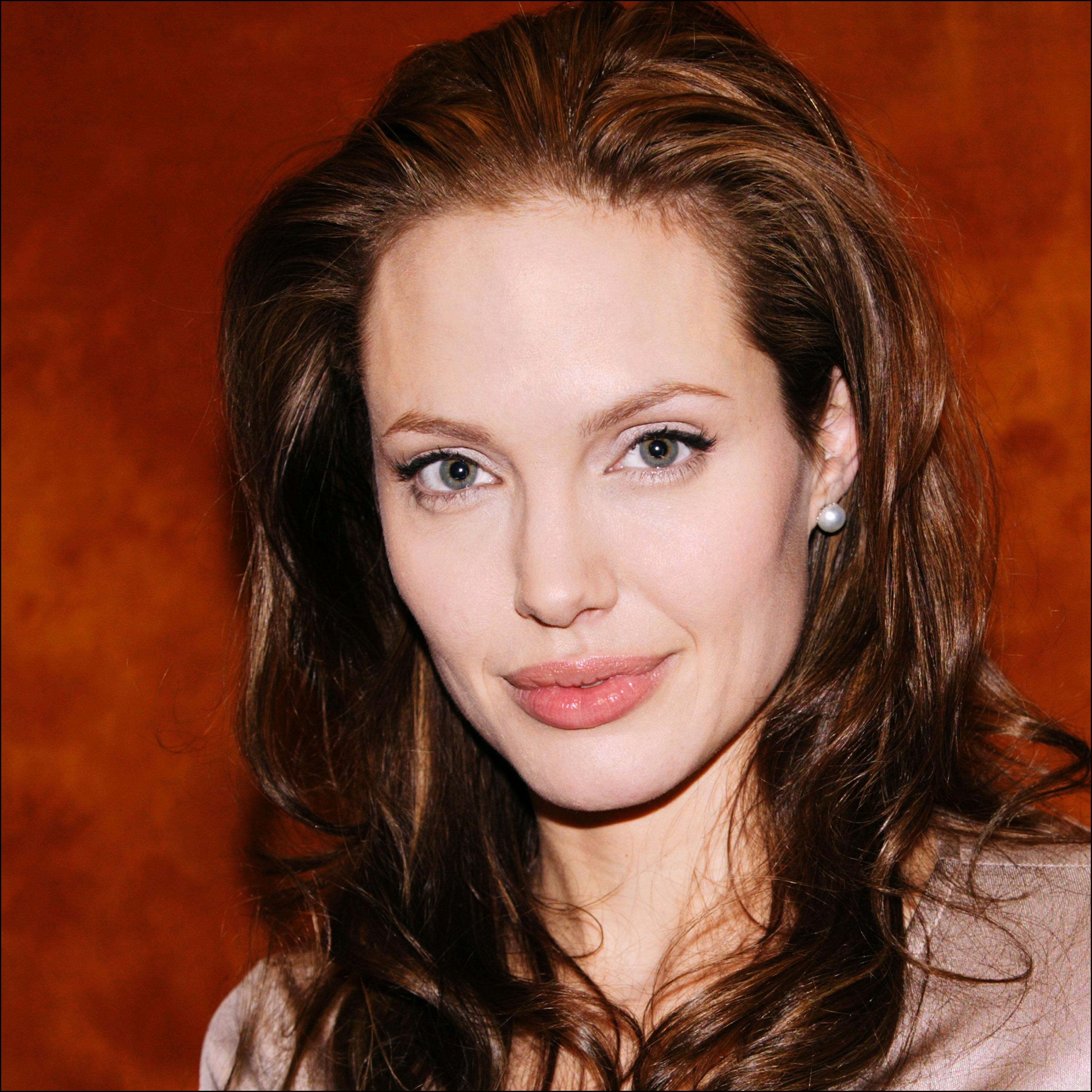 Photo №20168 Angelina Jolie.