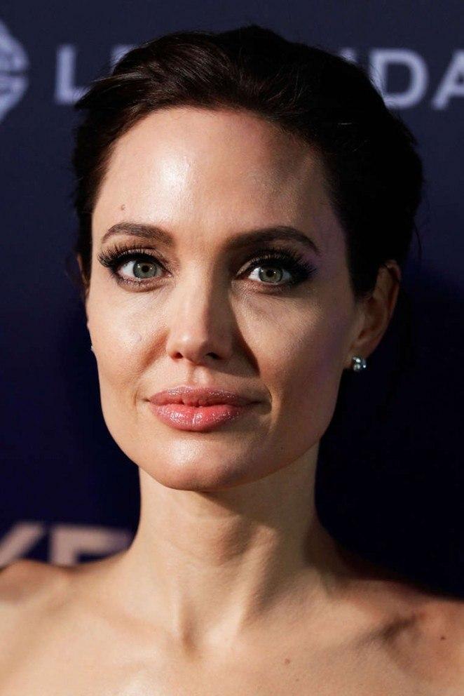 Photo №61369 Angelina Jolie.