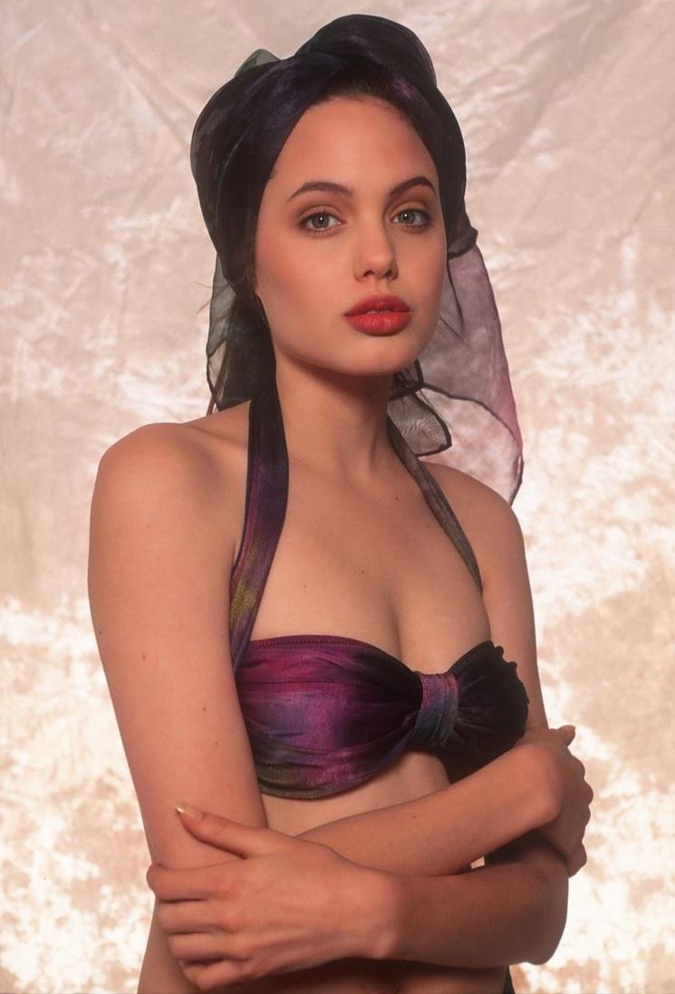 Photo №64653 Angelina Jolie.