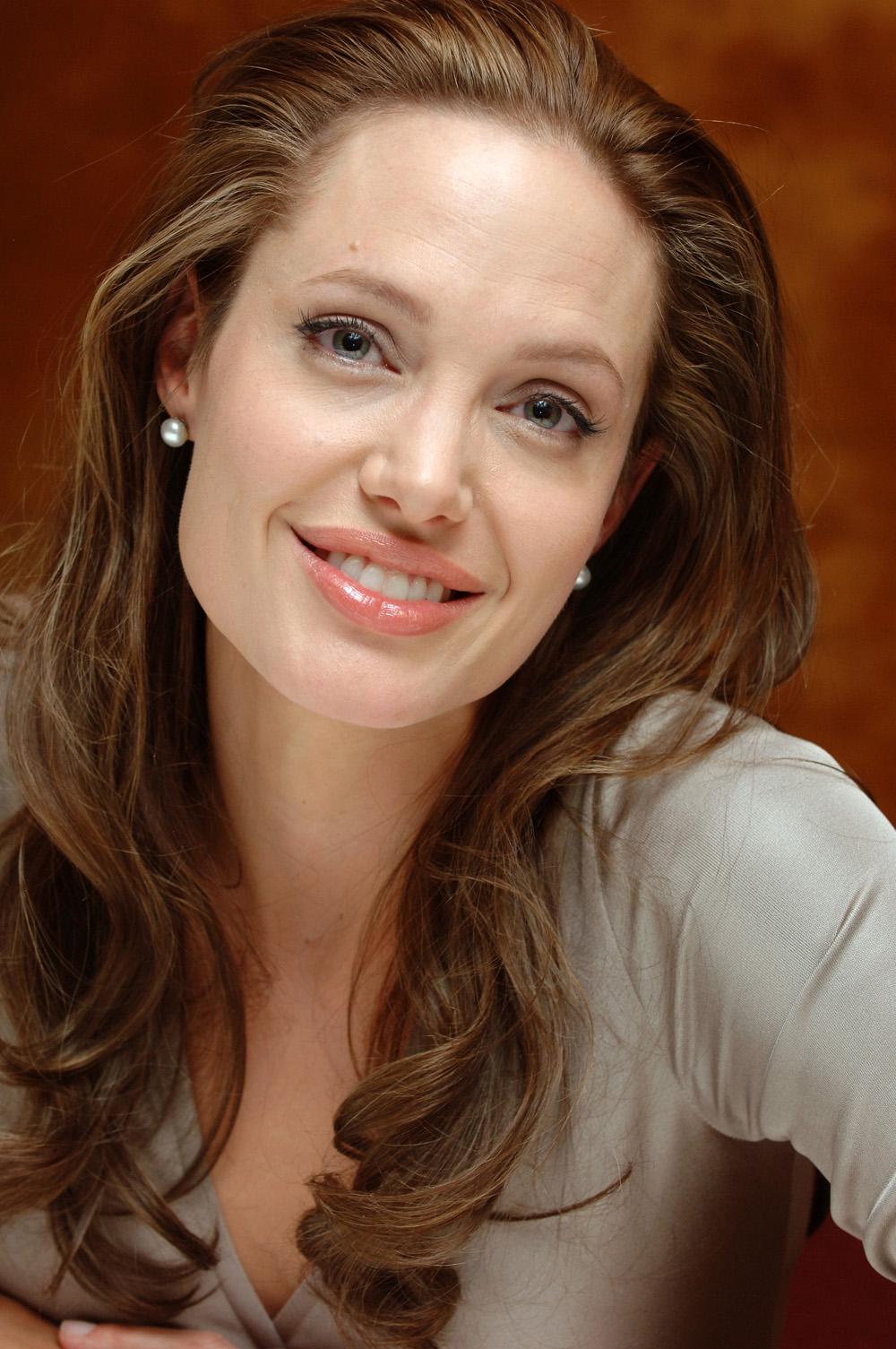 Photo №2355 Angelina Jolie.