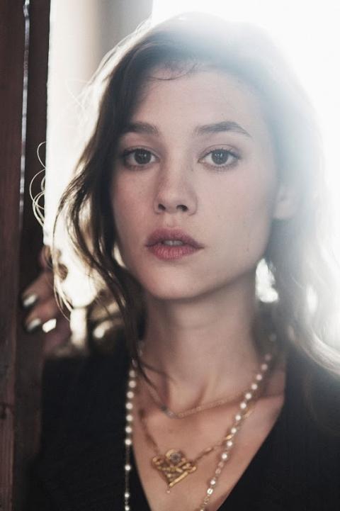 Photo №62294 Astrid Berges-Frisbey.