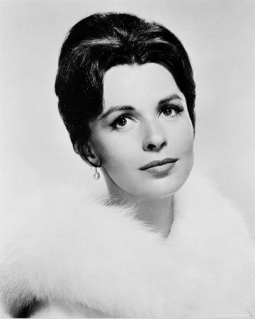 Photo №3332 Claire Bloom.