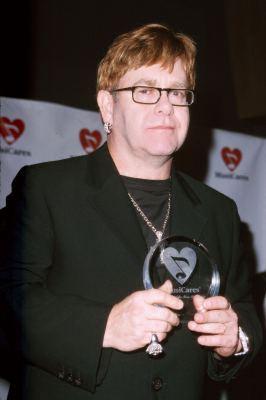 Photo №1002 Elton John.