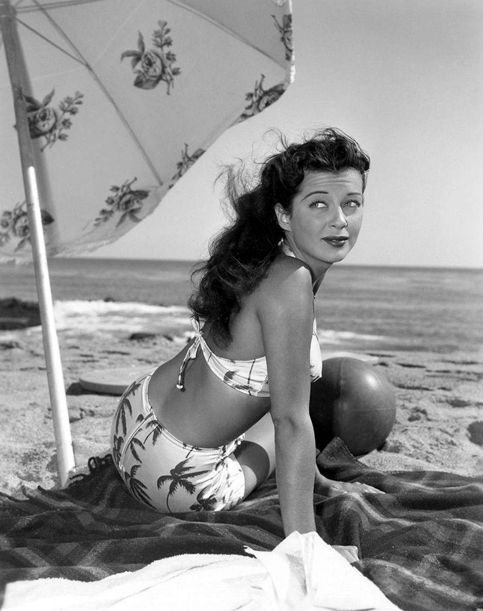 Photo №18149 Gail Russell.