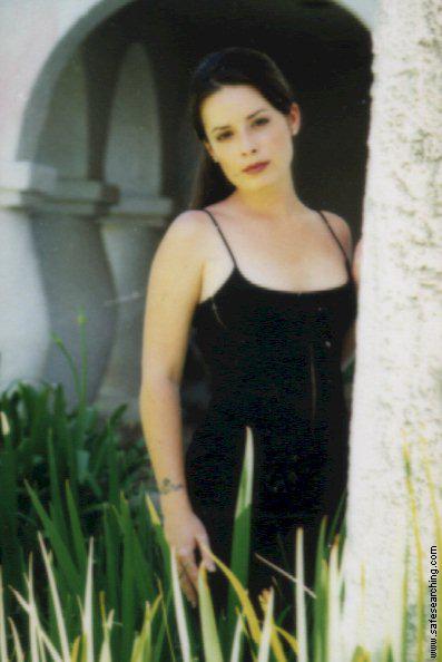 Photo №34809 Holly Marie Combs.
