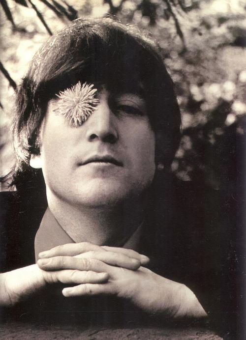 Photo №2265 John Lennon.