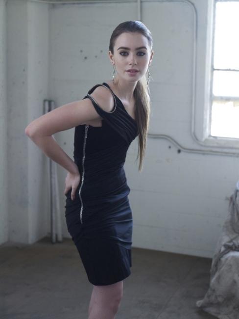 Photo №19741 Lily Collins.